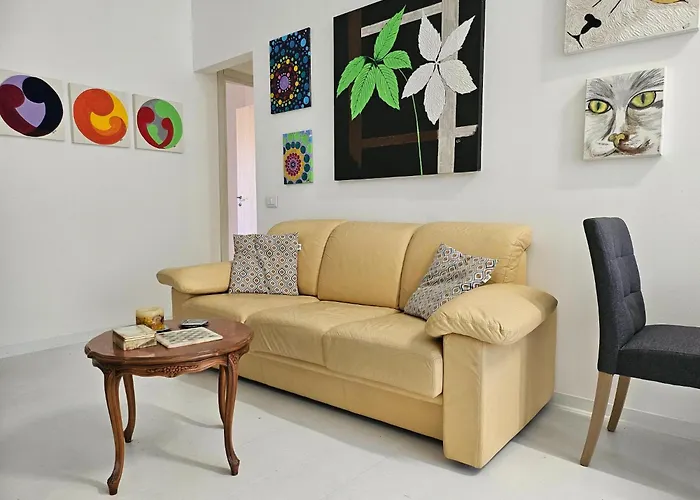 Agnello - Arte Грандола-ед-Унити