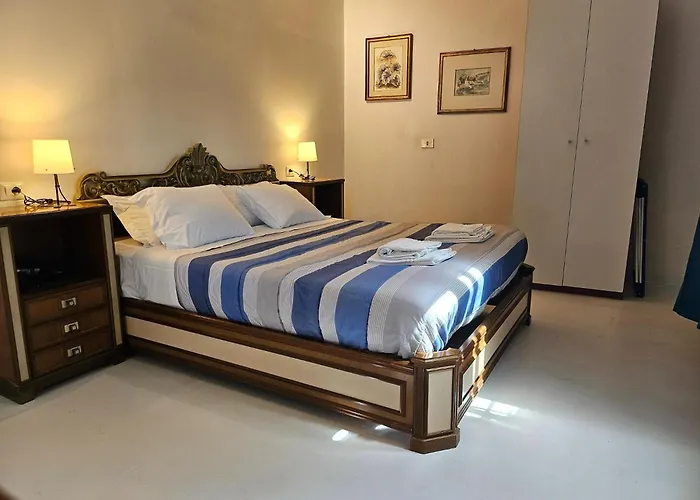 Agnello - Arte * Грандола-ед-Унити